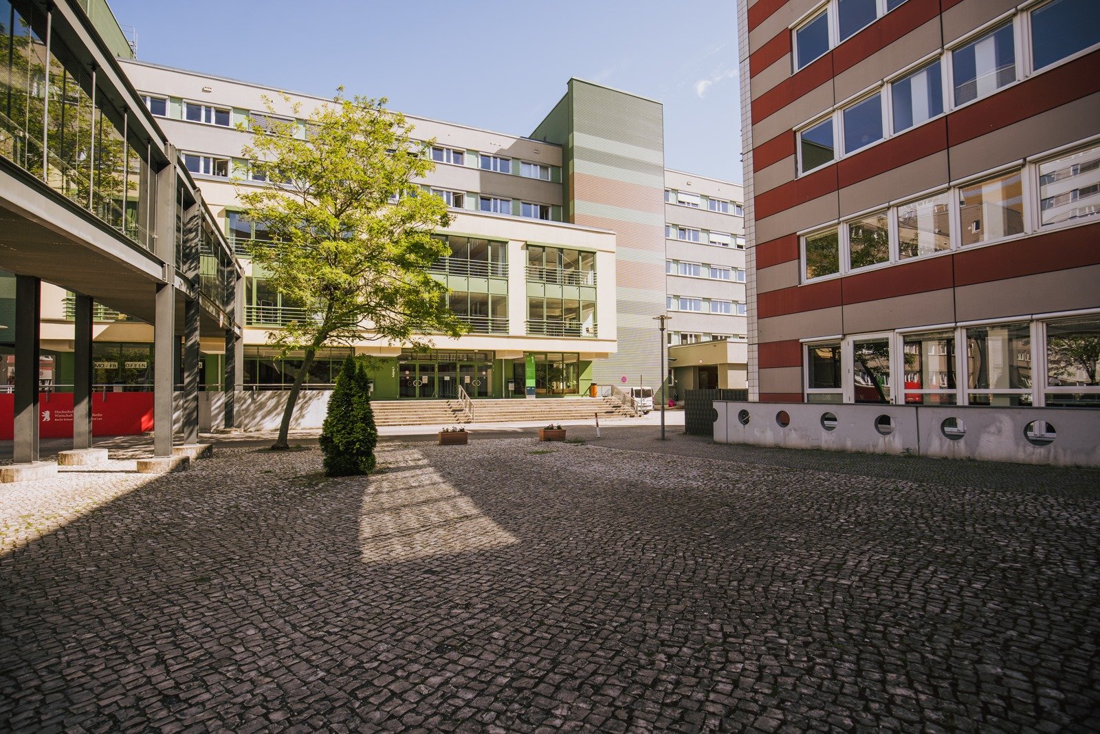 berlin school of economics phd placement