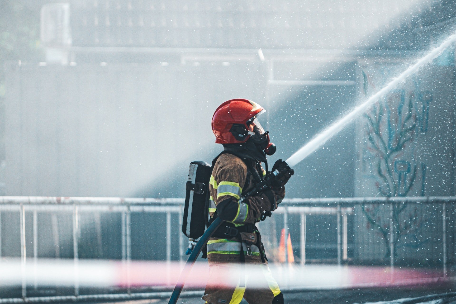 How to Become a Firefighter: 6 Proven Steps to Follow
