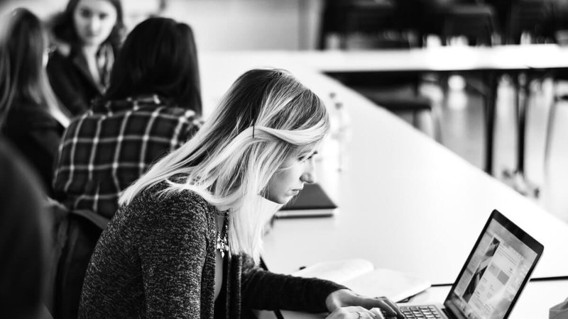 woman working in her laptop