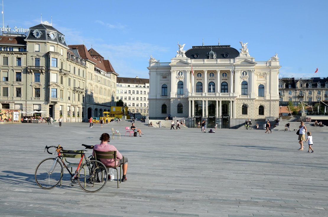 zurich-opera-house-2213737_1920 (1)